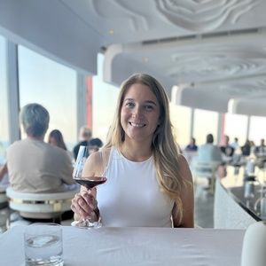 Meet your Posher, Julia